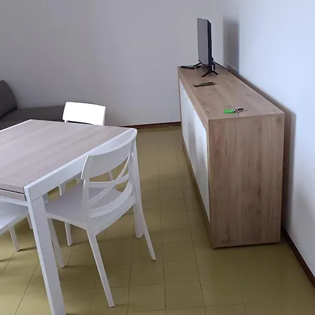 Vista Mare דירה *